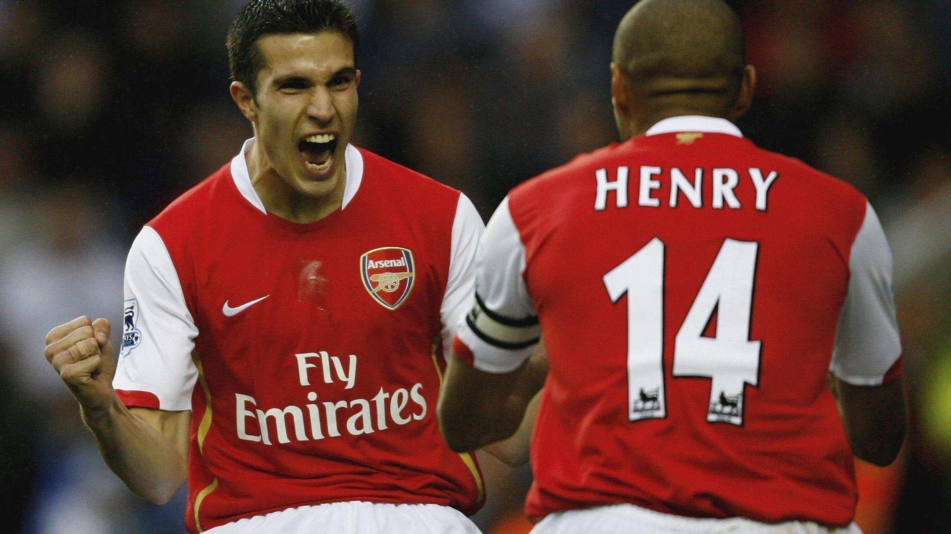 星空体育入口-达米恩·麦肯齐：作为全黑队的“快攻专员”，他无畏迎接任何挑战