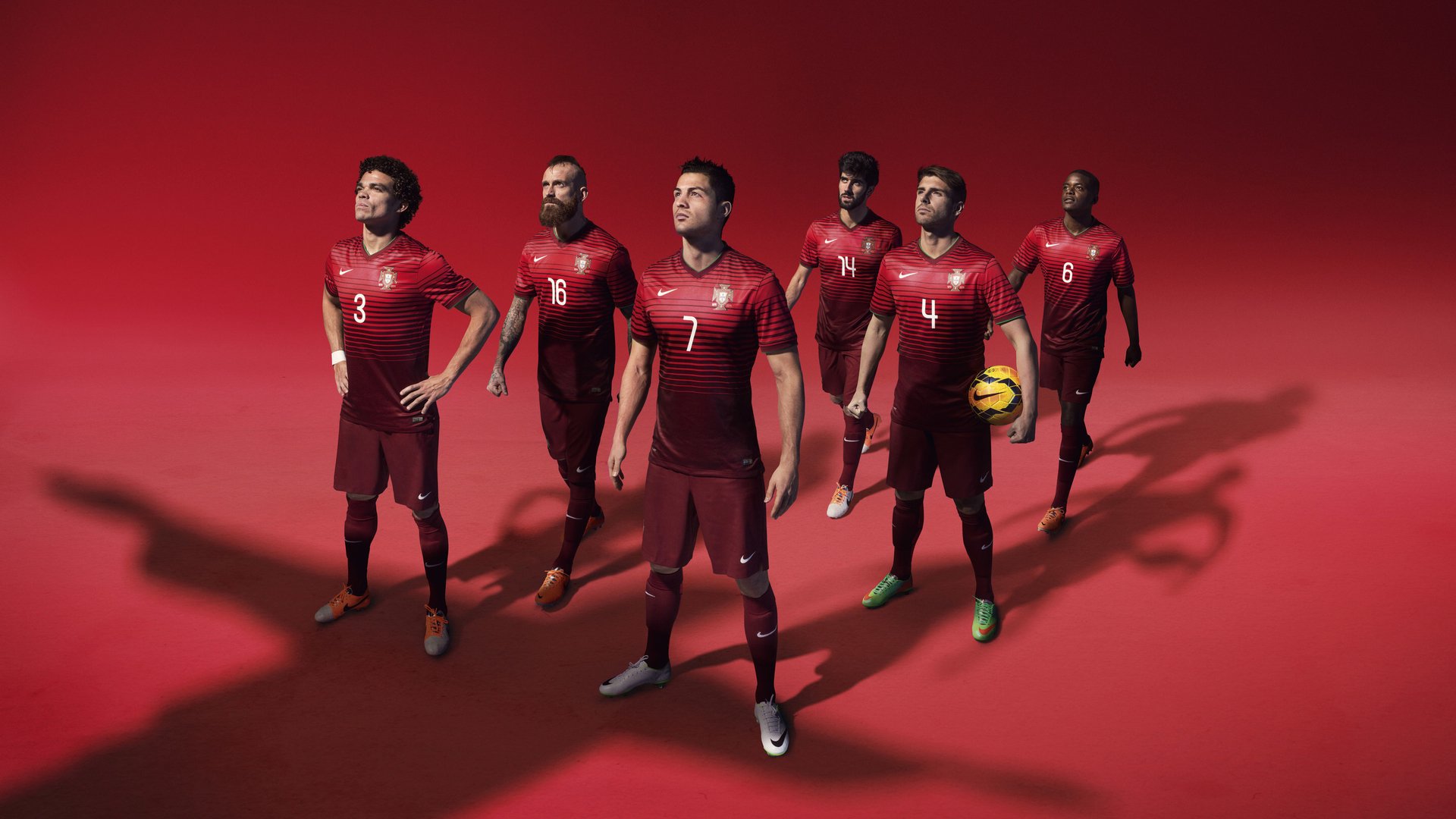 星空体育入口-中国足球国家队分析不同对手制定差异化战术方案,中国足球国家队对标