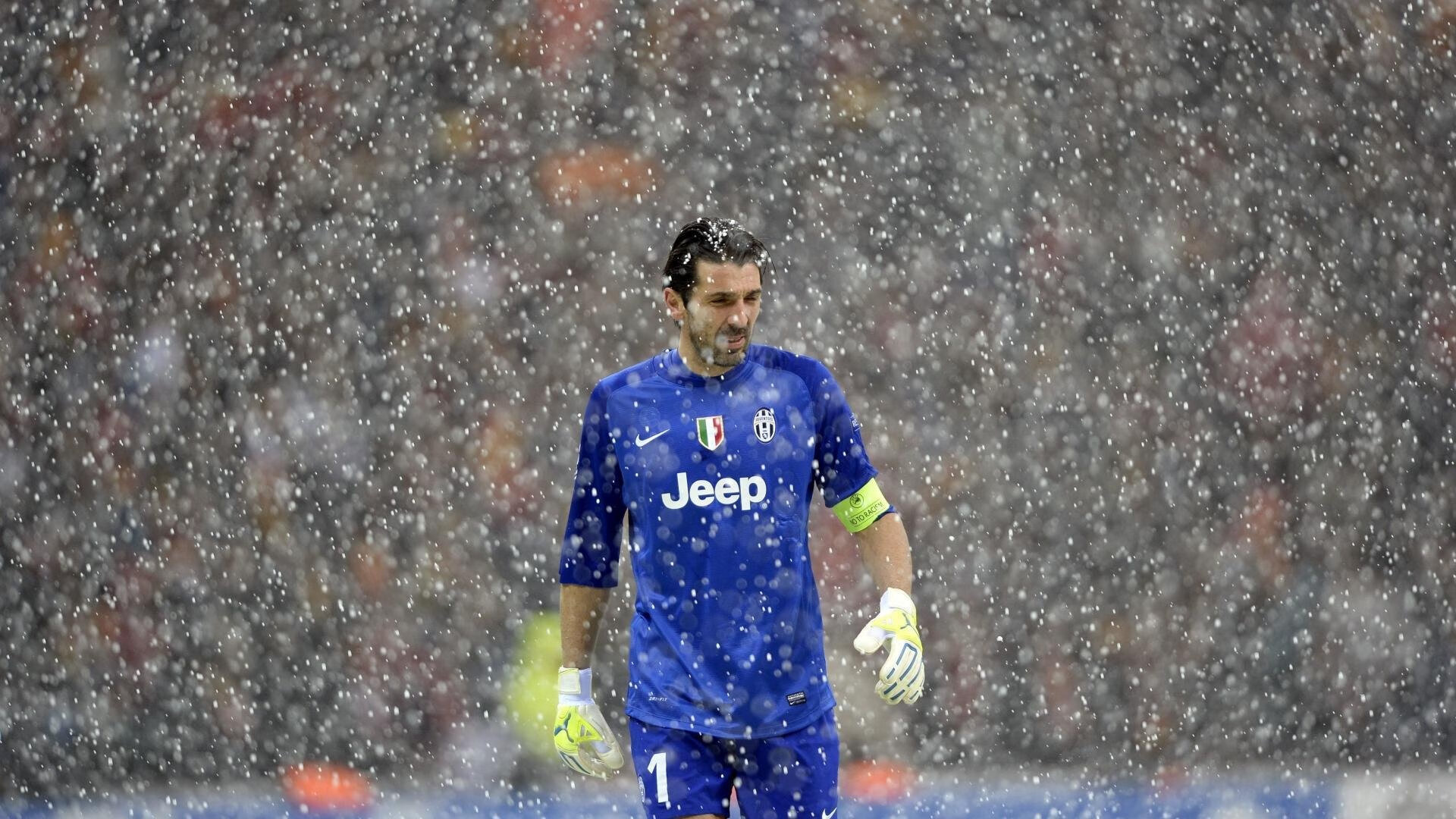 星空体育入口app-场面燃到极点:运动员“燃”爆最后冲刺!